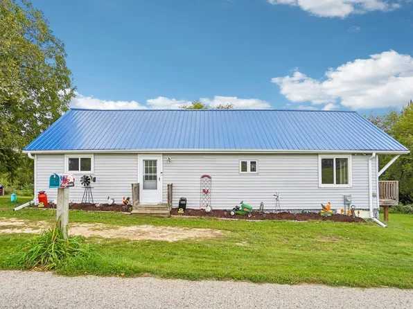 N7632 Larson Rd, Cambria, WI 53923