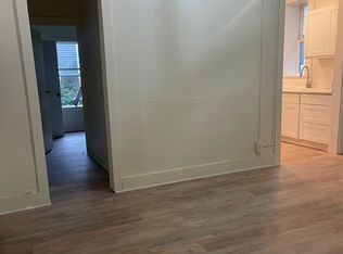 213 27th Ave S APT 4, Seattle, WA 98144