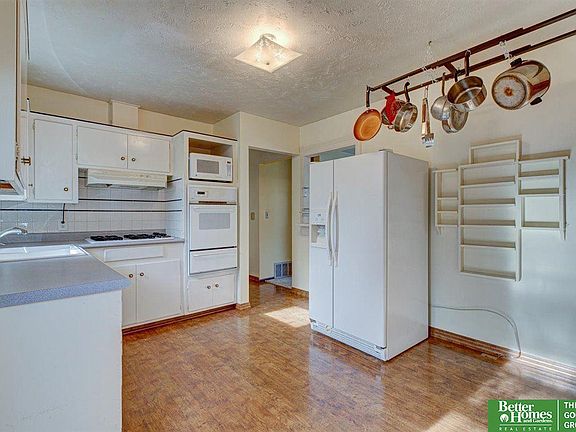5th image of 7327 Lillian Ave