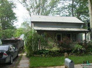 22926 Prospect Ave, Armada, MI 48005