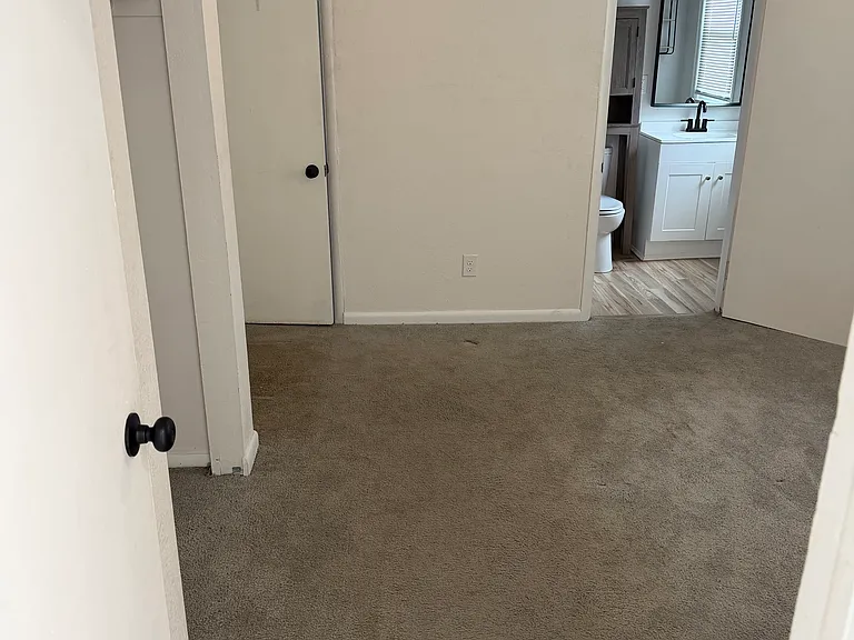 3612 Essex Cir — Photo 6
