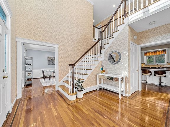 3rd image of 15 Wadsworth Way