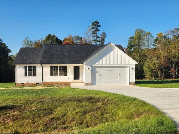 330 Chaney Loop Rd, Stoneville, NC 27048
