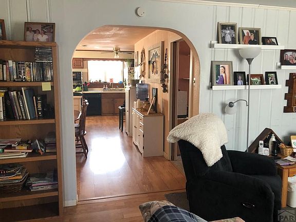 5th image of 606 9th St