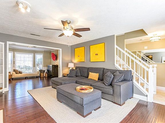 5th image of 8955 Club River Dr
