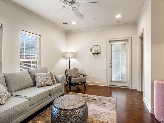 5th image of 700 15th St Unit 2309