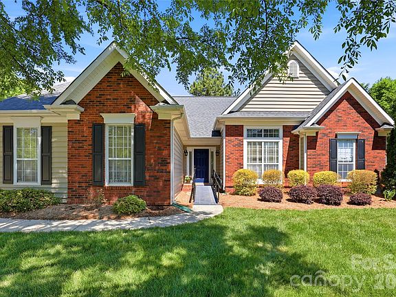 2nd image of 7704 Hickory Stick Pl