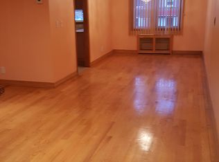 15048 77th Rd, Flushing, NY 11367