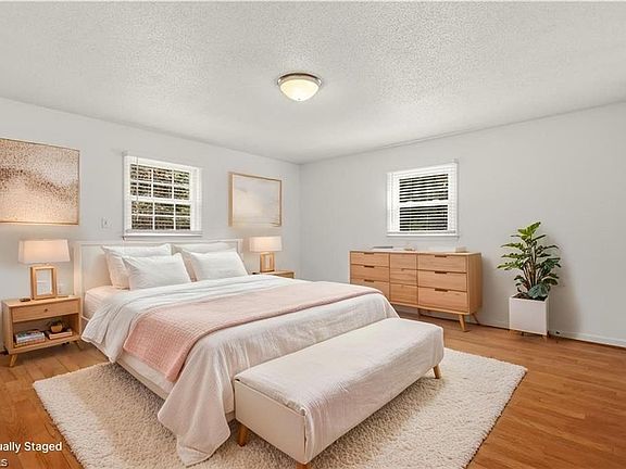4th image of 6905 Crandall Ct