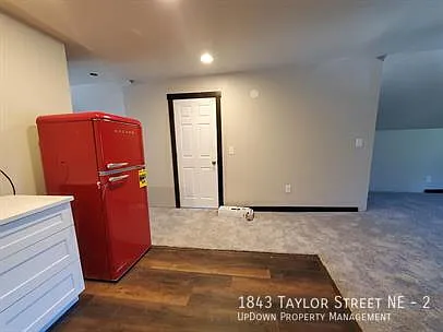 1843 Taylor St NE #2 — Photo 13