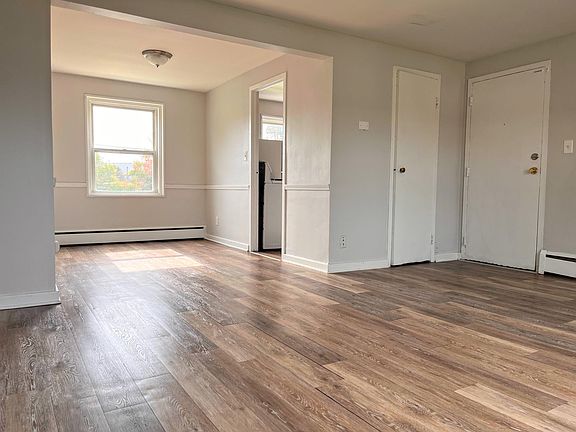 2nd image of 31 Linda Dr APT 3