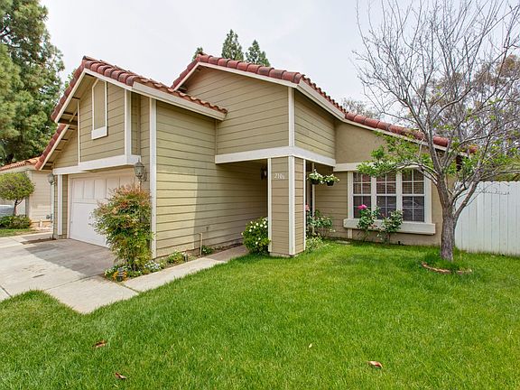 3rd image of 2106 Shadetree Ln