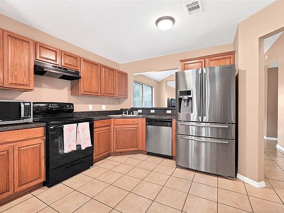 4th image of 24307 Wild Horse Ln