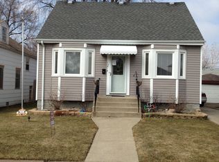10814 S Whipple St, Chicago, IL