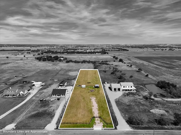 2641 Bode Rd, West, TX 76691