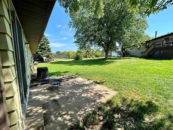 2nd image of 105-107 Georgiana Cir