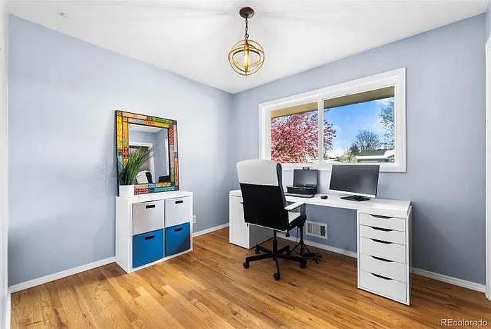 Upstairs office/bedroom