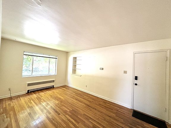 3rd image of 680 S Elizabeth St #2