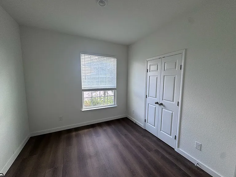 19709 Andrew Jackson St — Photo 9