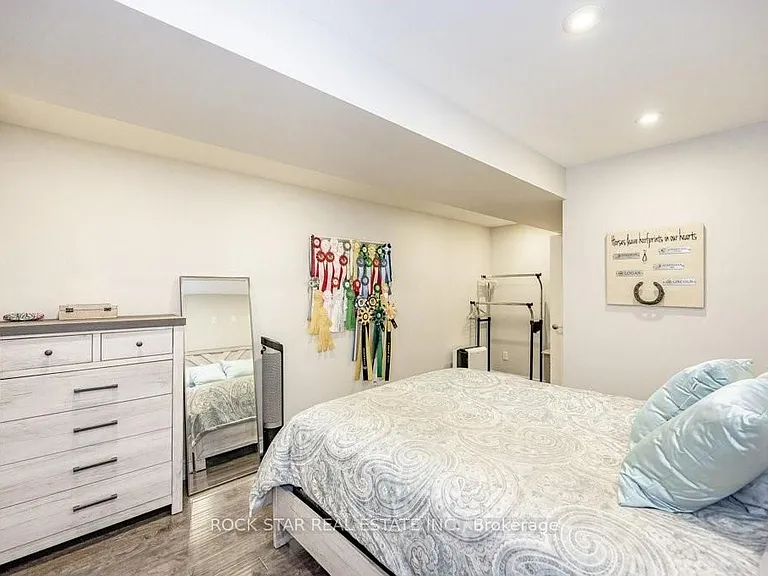 11 Aterno Dr — Photo 16