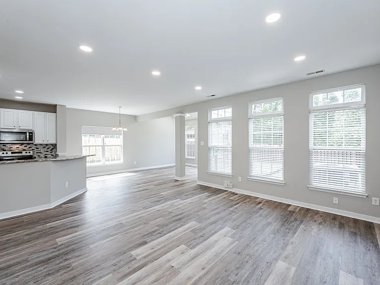 9520 Meredith Creek Ln — Photo 11