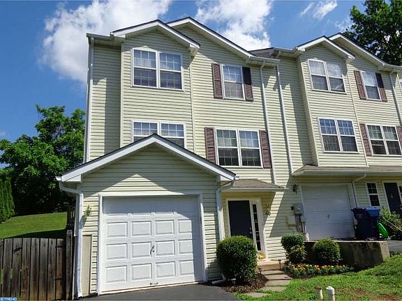 2nd image of 49 Pinckney Dr