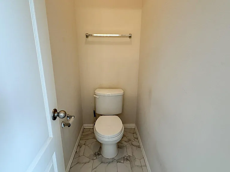 2338 Beacon Brook Ln — Photo 16