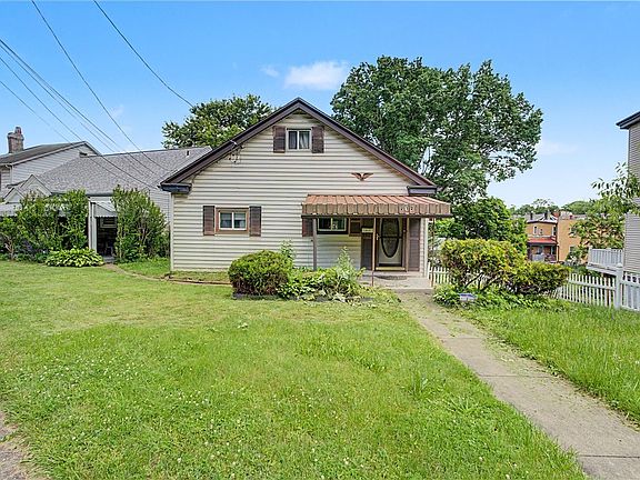2nd image of 212 Singer Ave