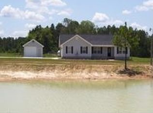 1916 Joy Rd, Blackshear, GA 31516