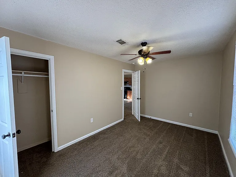28 Hiland Pl #A — Photo 12