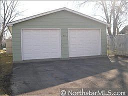 1st image of 811 36th Ave N
