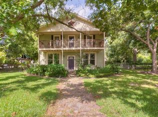 340 Bush Dr, Huntsville, TX 77320