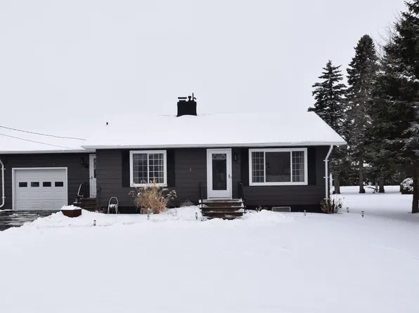 2215 E Hotchkiss Rd, Bay City, MI 48706