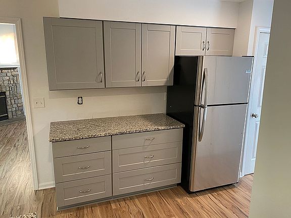 New cabinets and granite
