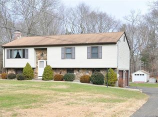 433 Cabin Rd, Colchester, CT 06415