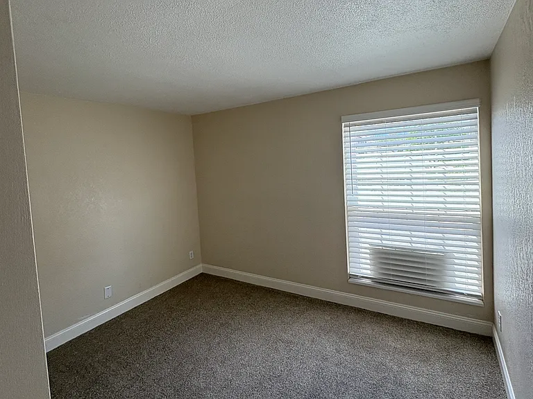 3485 Rebecca Ln #G — Photo 14