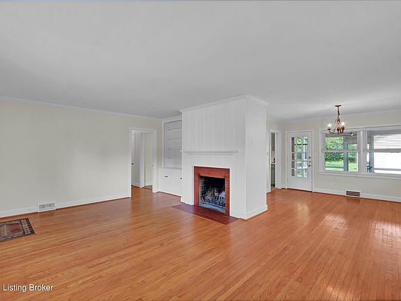 4th image of 4013 Leland Rd