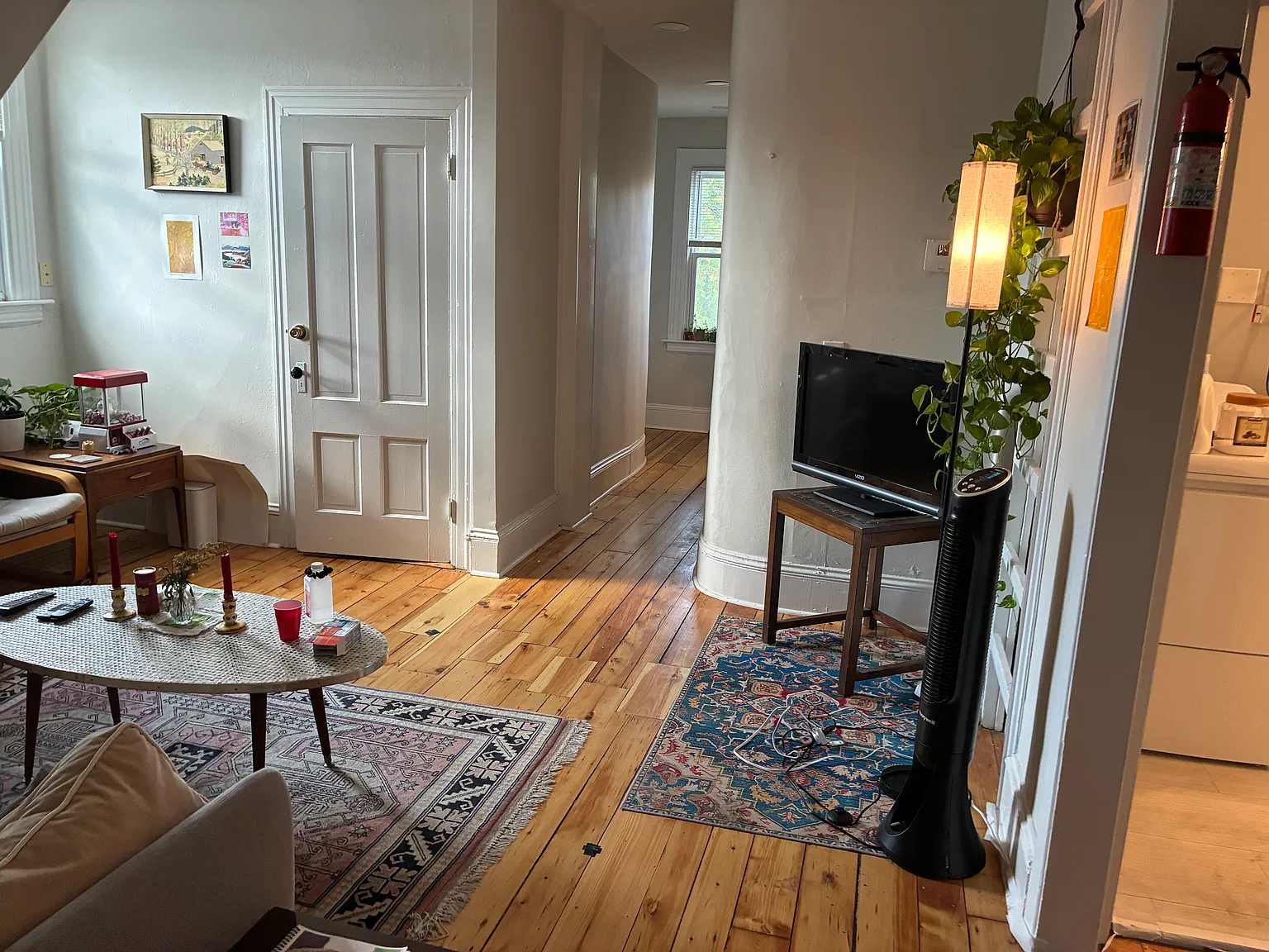 4 bed, 1400 sqft, $4,000 — Photo 2