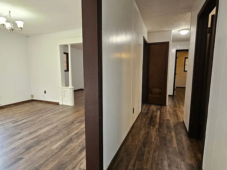 904 W Grant St — Photo 10
