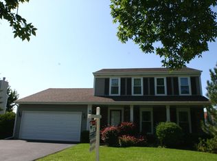 535 Waterford Dr, Lake Zurich, IL