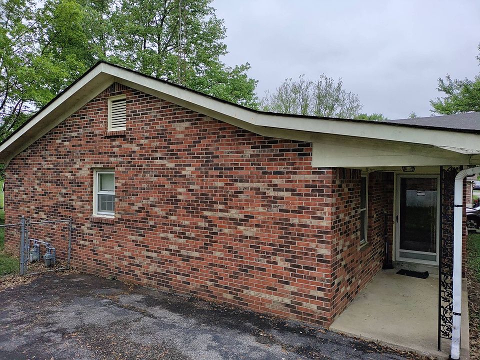 2nd image of 105 Ann Dr #1