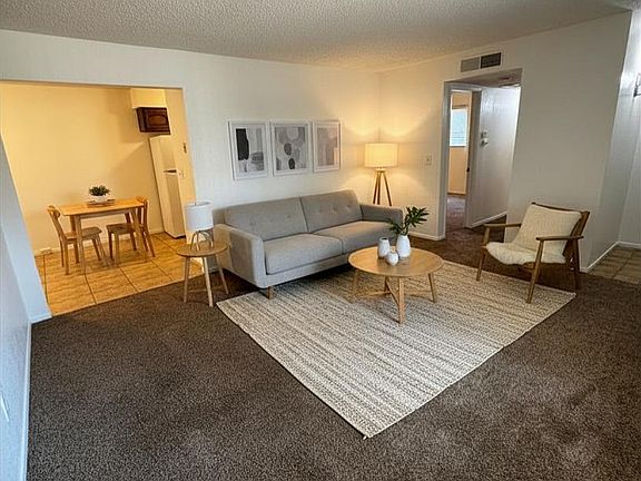 4th image of 4313 N Emerson Ave #103