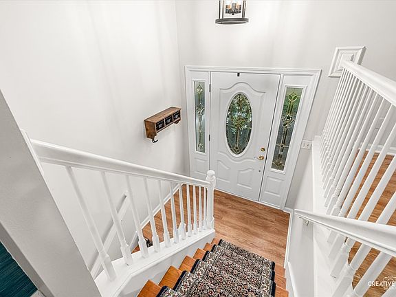 4th image of 932 Longmeadow Dr