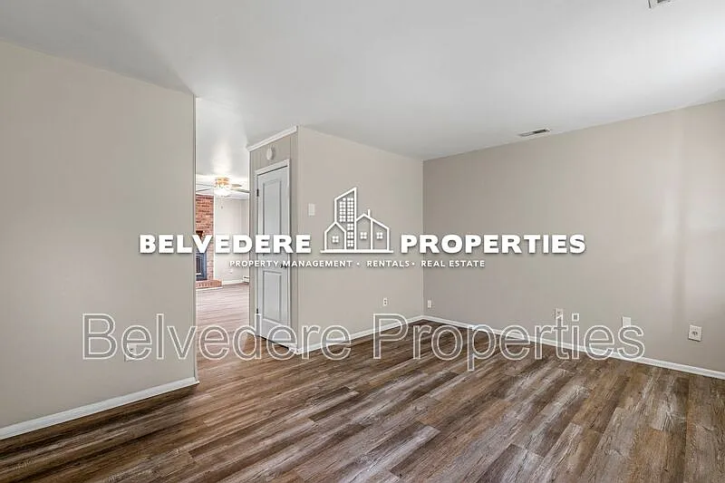 3 bed, 2.0 bath, 1320 sqft, $1,500 — Photo 4