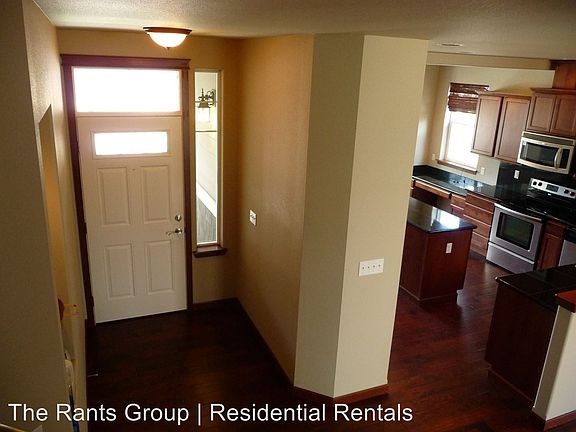 2nd image of 3034 Bella Ct SE