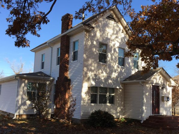 319 E Thatcher St