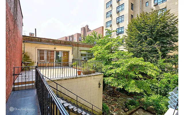 Rented by Douglas Elliman | media 24