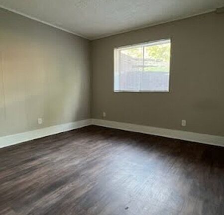 5th image of 303 N Hall St #305-B