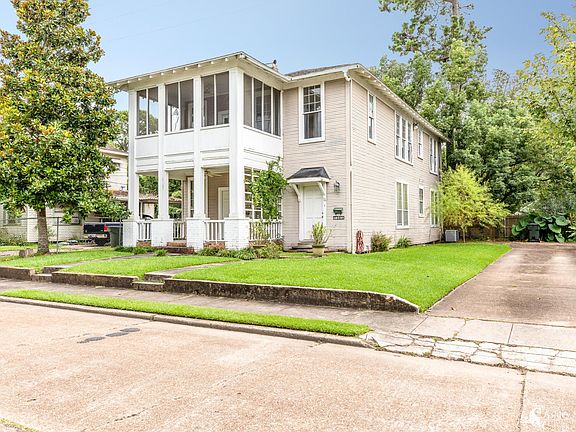 2nd image of 730 1/2 Iris St