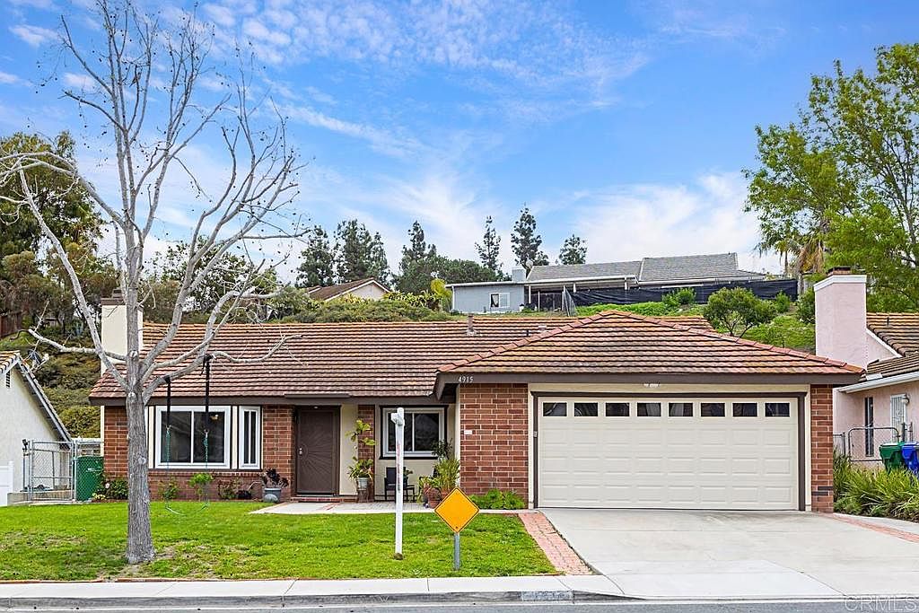 4915 Meadowbrook Dr, Oceanside, CA 92056 | Zillow